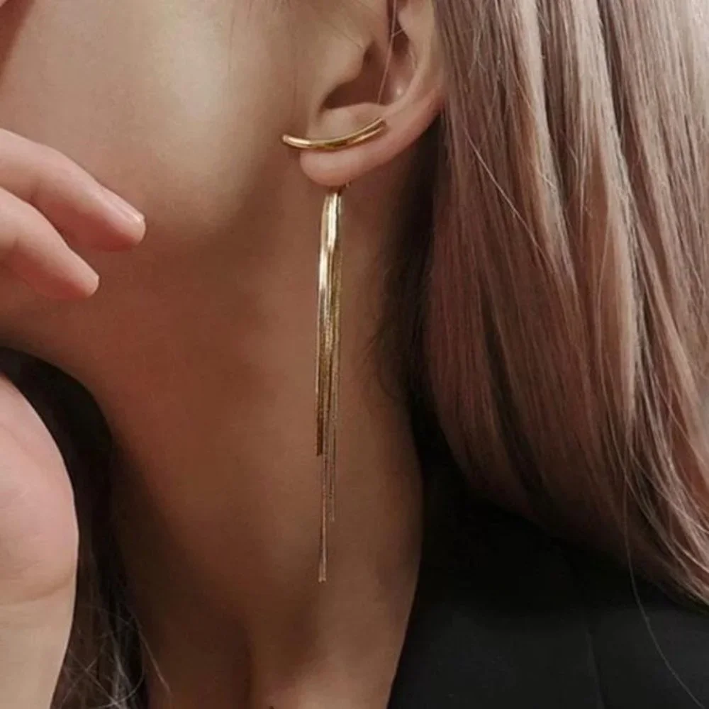 18K Yellow Gold Long Thread Tassel Arc Earrings, shiny Earrings, cute Earrings - Picture 1 of 5